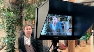 Mirroring demonstration